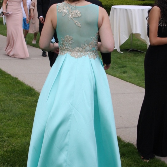 Prom Dress - Picture 2 of 4